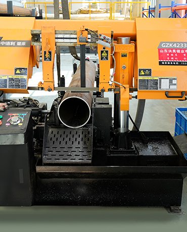Bandsaw Machine