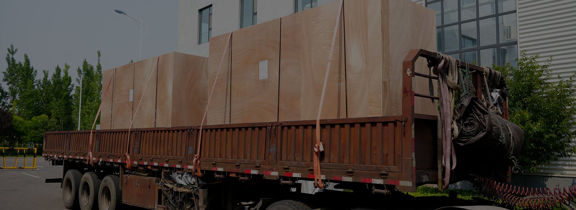 HUAQUAN Packaging & Shipping