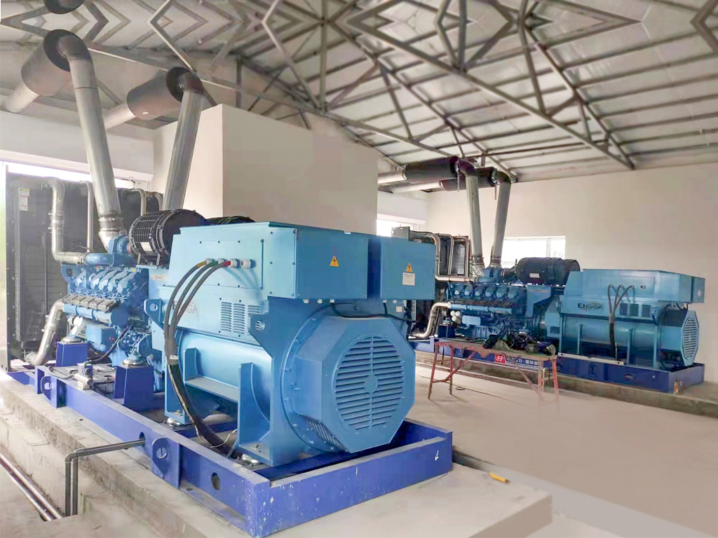 Heihe Coal Mine Factory purchases Huaquan 2400KW high-voltage diesel generator set for parallel operation