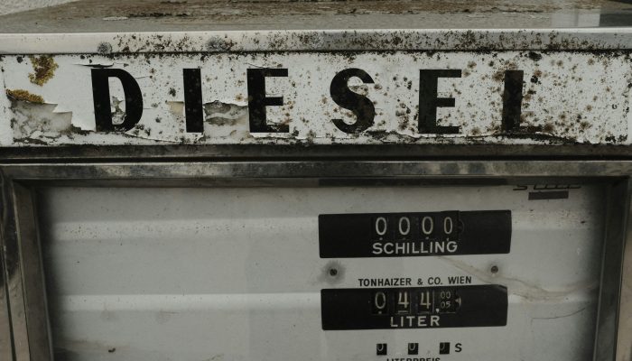 How Does an Automatic Transfer Switch Work with Generators
