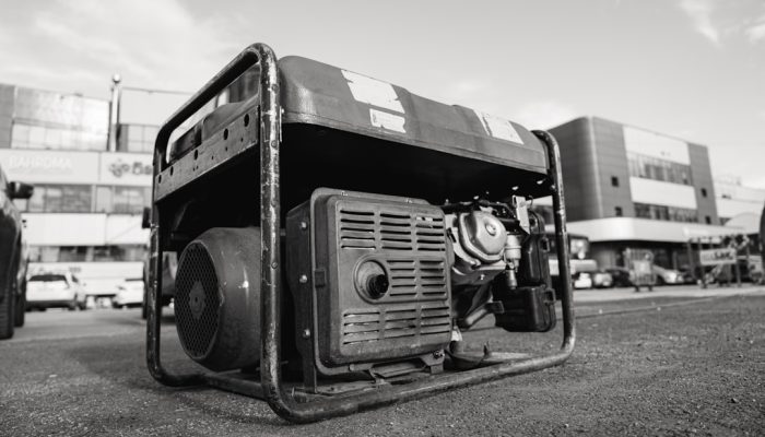 What Is the Recommended Generator Set Foundation Mass and How Is It Calculated?
